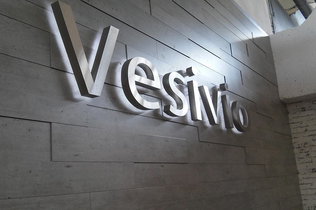 Металлические буквы