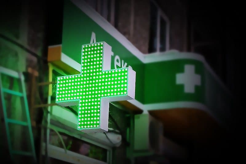 Аптечный крест